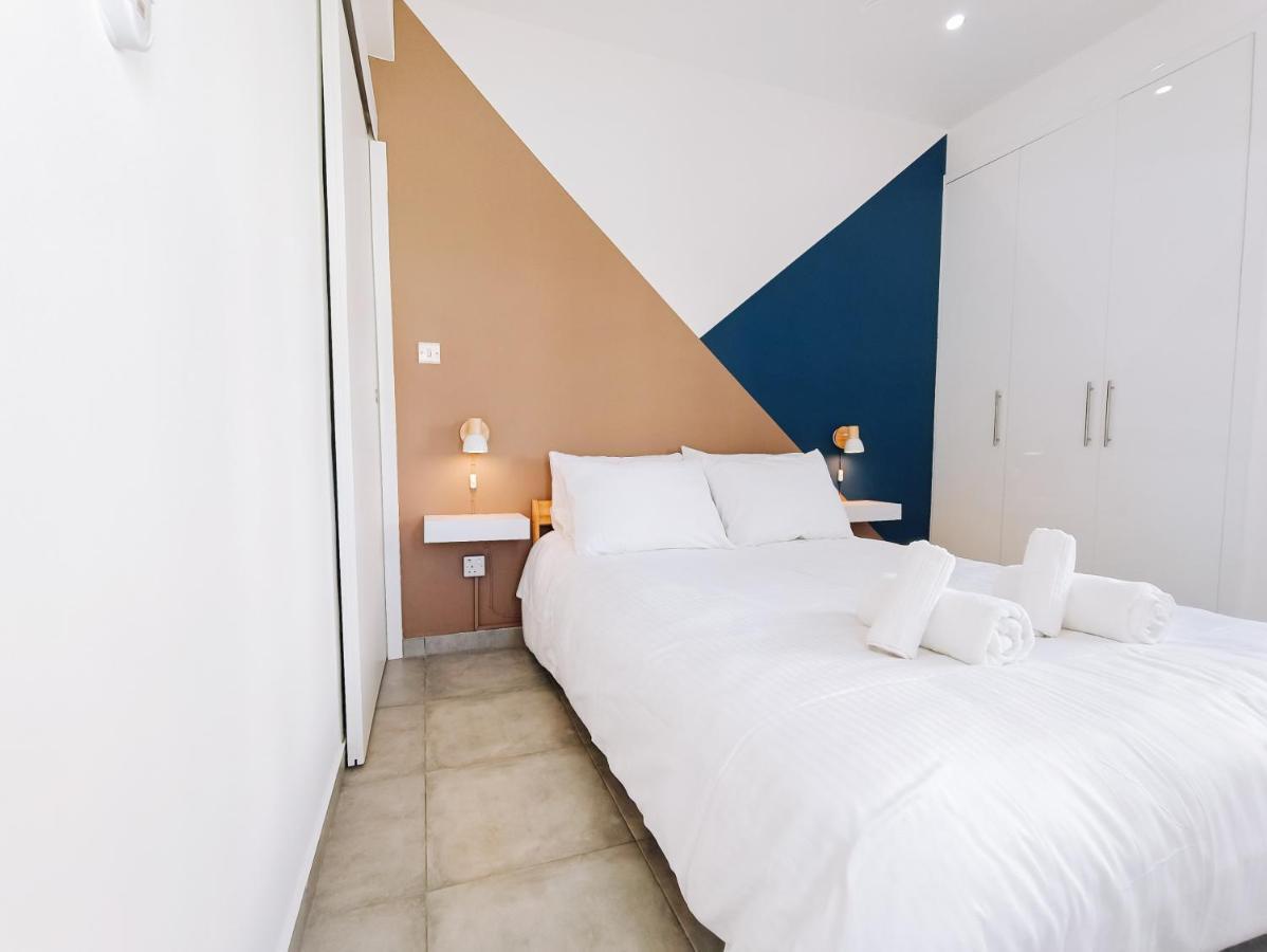 Shelter Next To The Beach ลาร์นาคา ภายนอก รูปภาพ